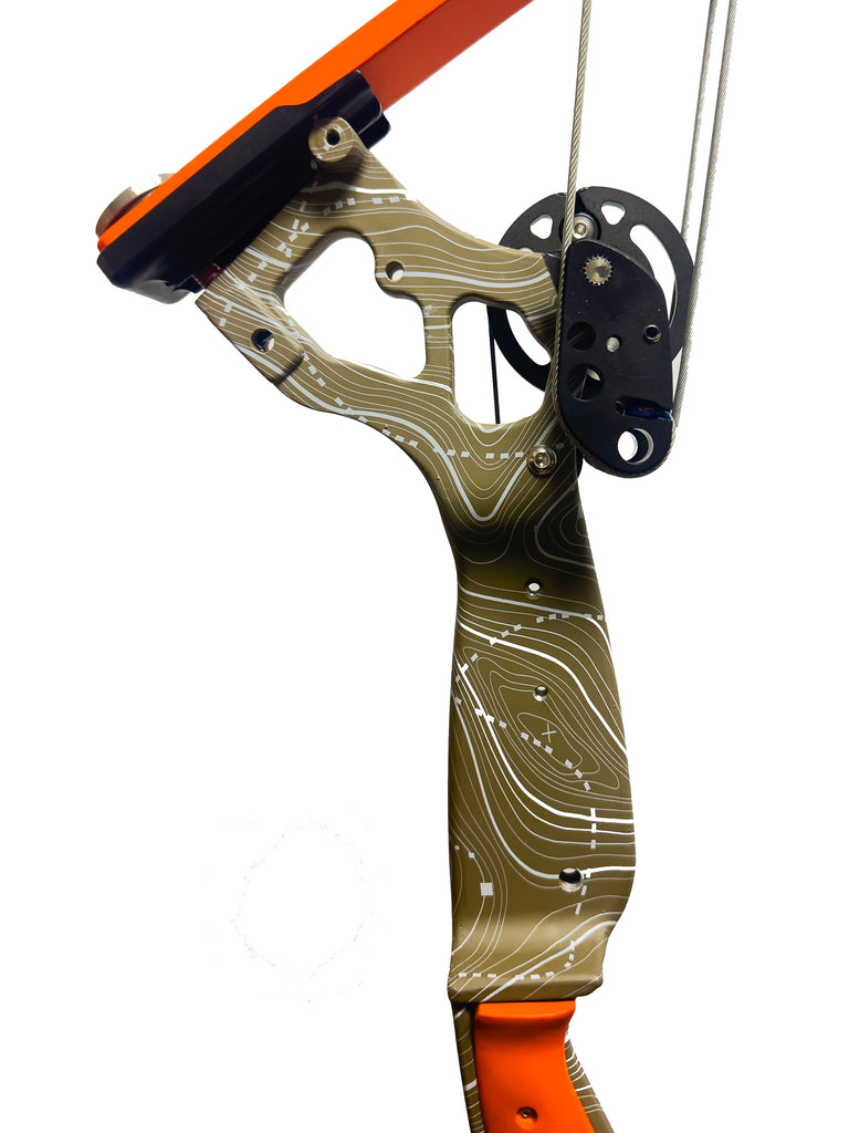 Osprey, RH, Medium, 30/50, Woodland Topo Oneida Eagle Bows